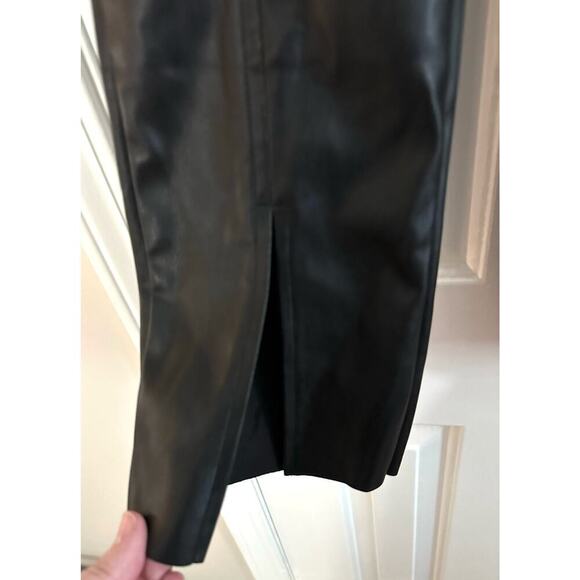 MESHKI Vanessa Black Faux Leather Split-Front Hem Pants - Sz XS - Picture 6 of 7